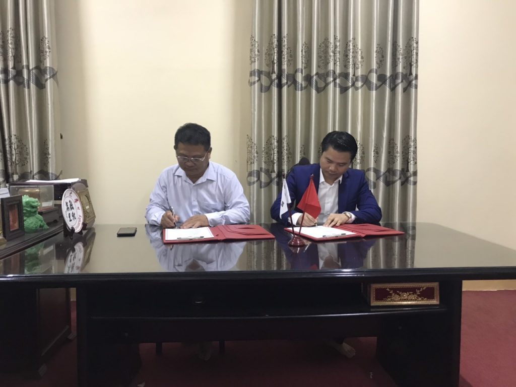 Lễ ký kết thỏa thuận giữa du học Hàn Quốc Việt One với Trường TC Nghề Hà Tĩnh
